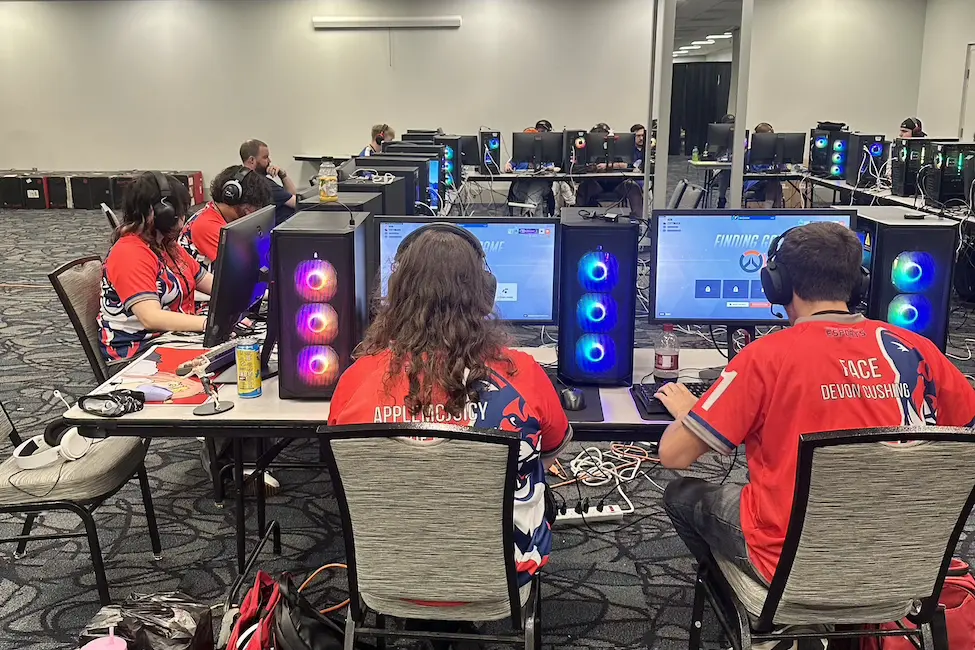eSport students gaming