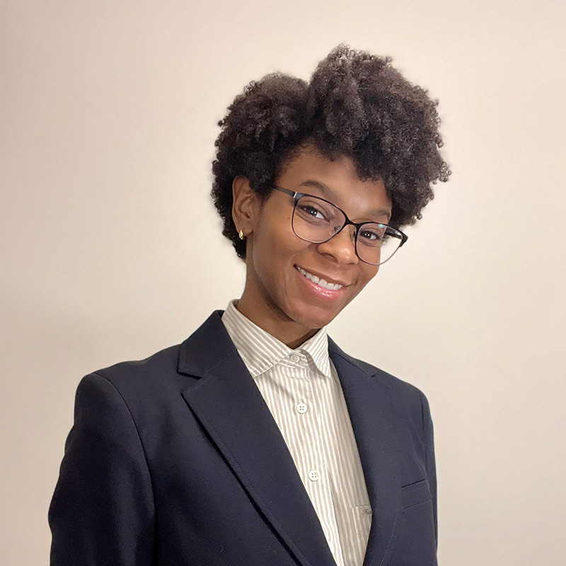 headshot of Gabrielle Holmes-Hodge