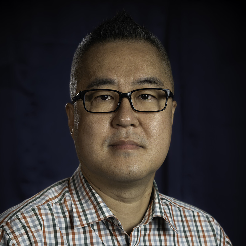 headshot of Dr. Daewoo Jin