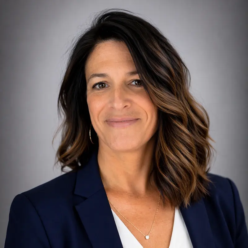 headshot of Jennifer Lovelace
