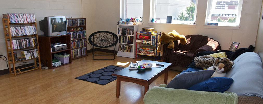 Broadway crossing common/living room