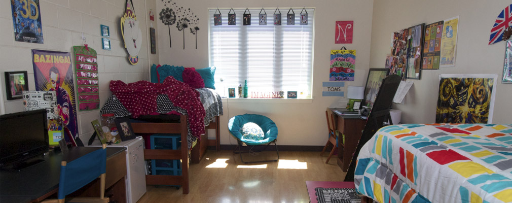 Broadway crossing double occupancy room with two loft beds and two desks