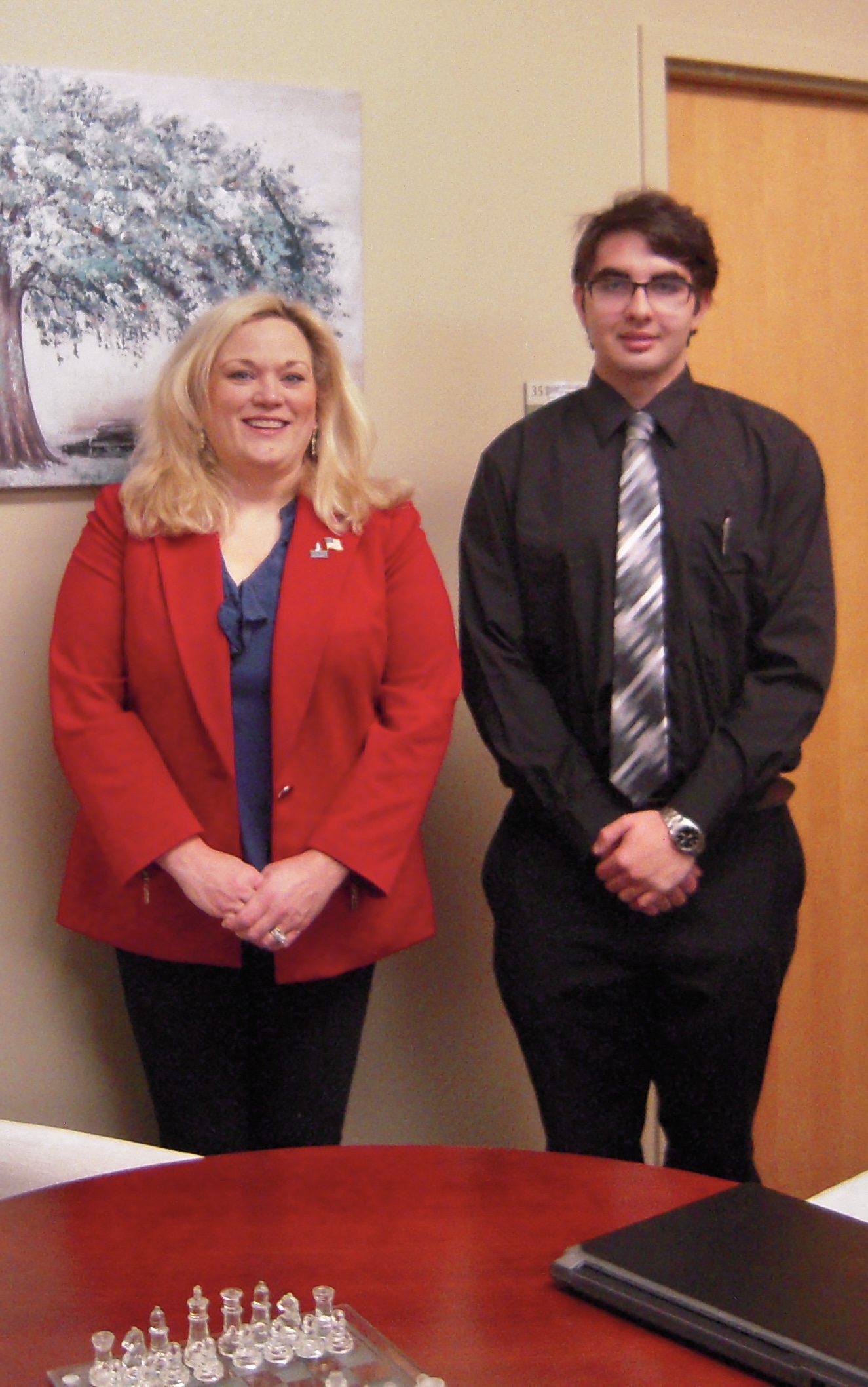 Students standing in front of the Federal Reserve Bank of Atlanta