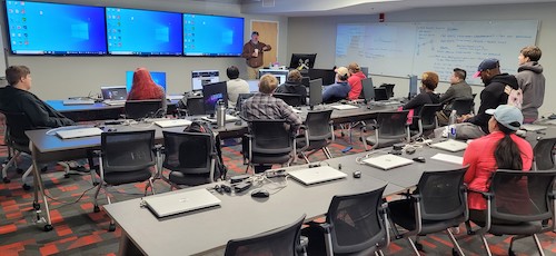 Professional “Ethical Hacker” visits CSU's TSYS Cybersecurity Center